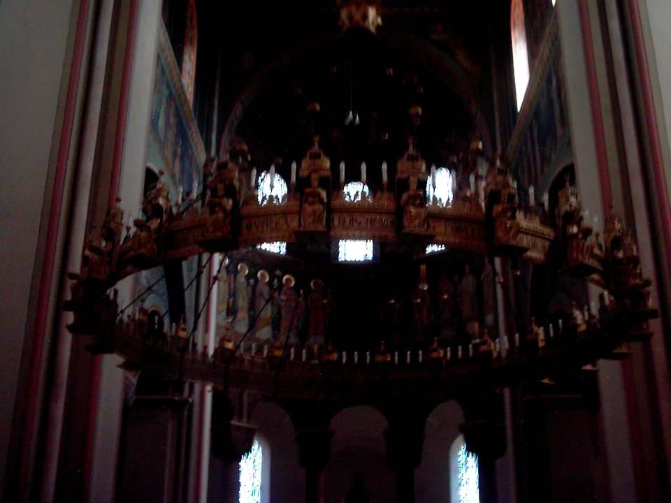 Hildesheim Basilika St. Godehard Innen Bronzeleuchter 1