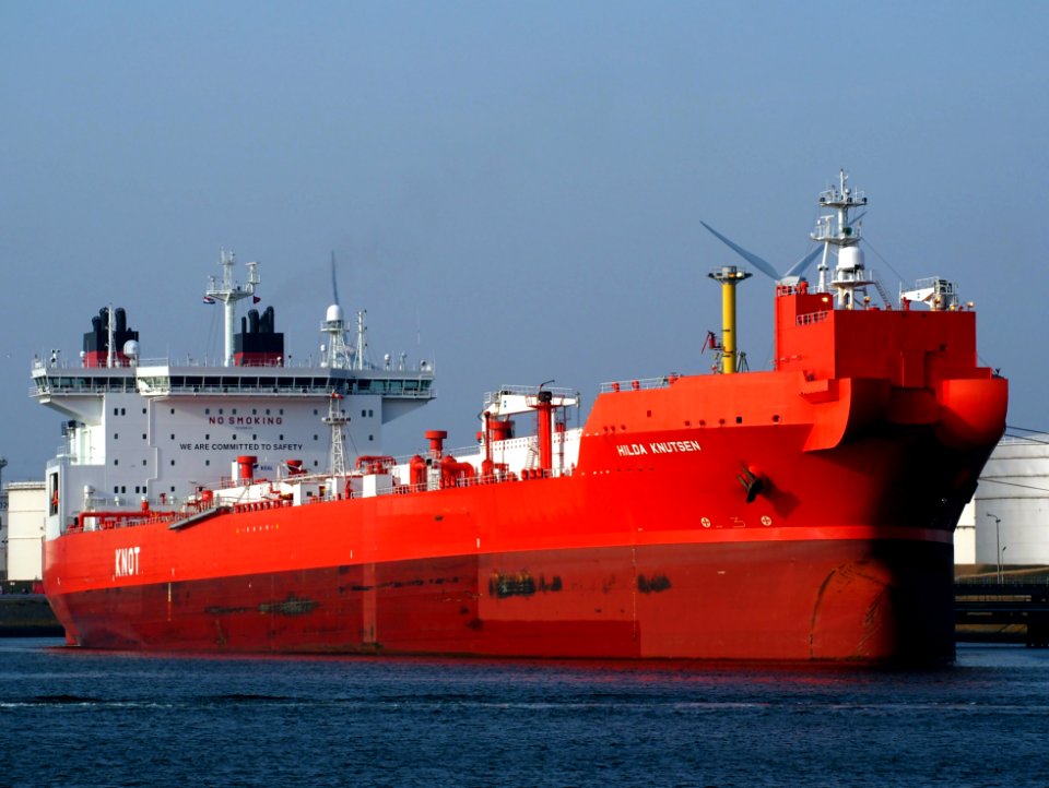 HILDA KNUTSEN - IMO 9628300, Calandkanaal pic2
