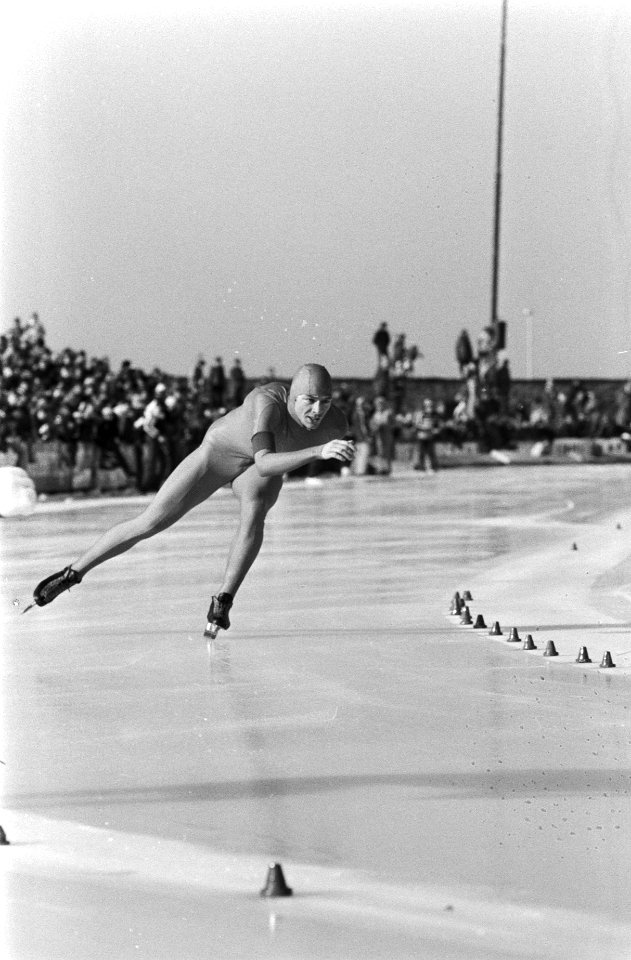 Hilbert van der Duim in actie op de 3000 meter, Bestanddeelnr 930-1368