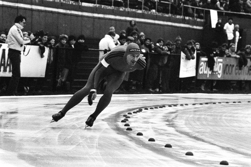 Hilbert van der Duim op de 1500 meter in actie, Bestanddeelnr 932-4570