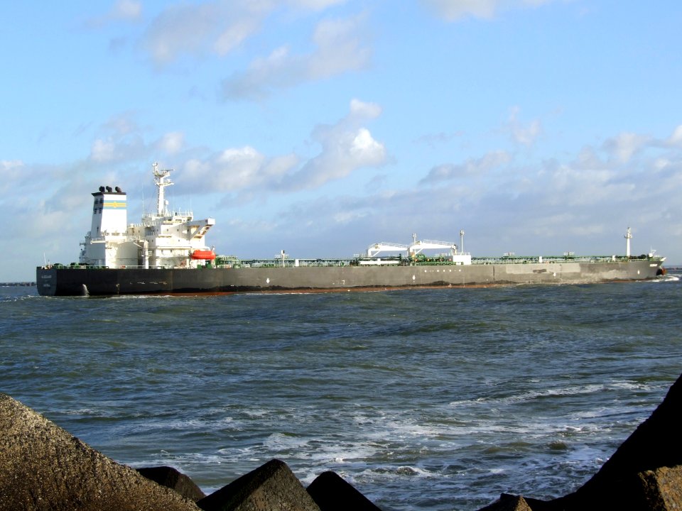 Hildegaard p6 approaching Port of Rotterdam, Holland 12-Dec-2006