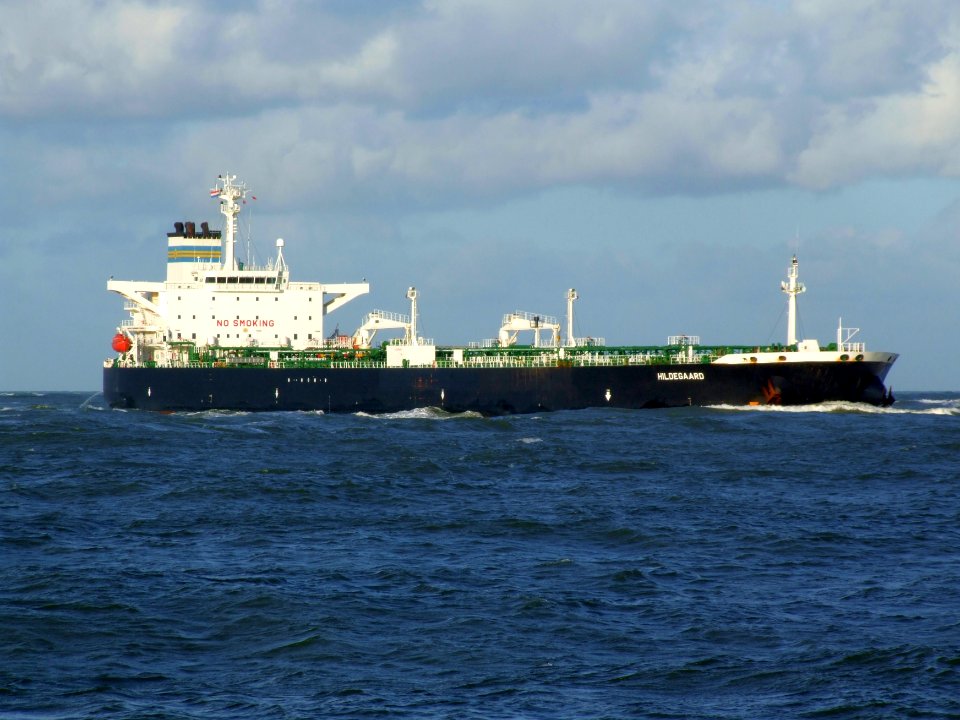 Hildegaard p2 approaching Port of Rotterdam, Holland 12-Dec-2006