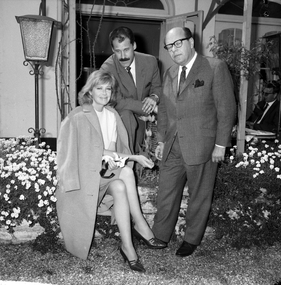 Hildegard Kneff duitse actrice in TV-programma van Simon van Collum . Exclusief , Bestanddeelnr 915-2100