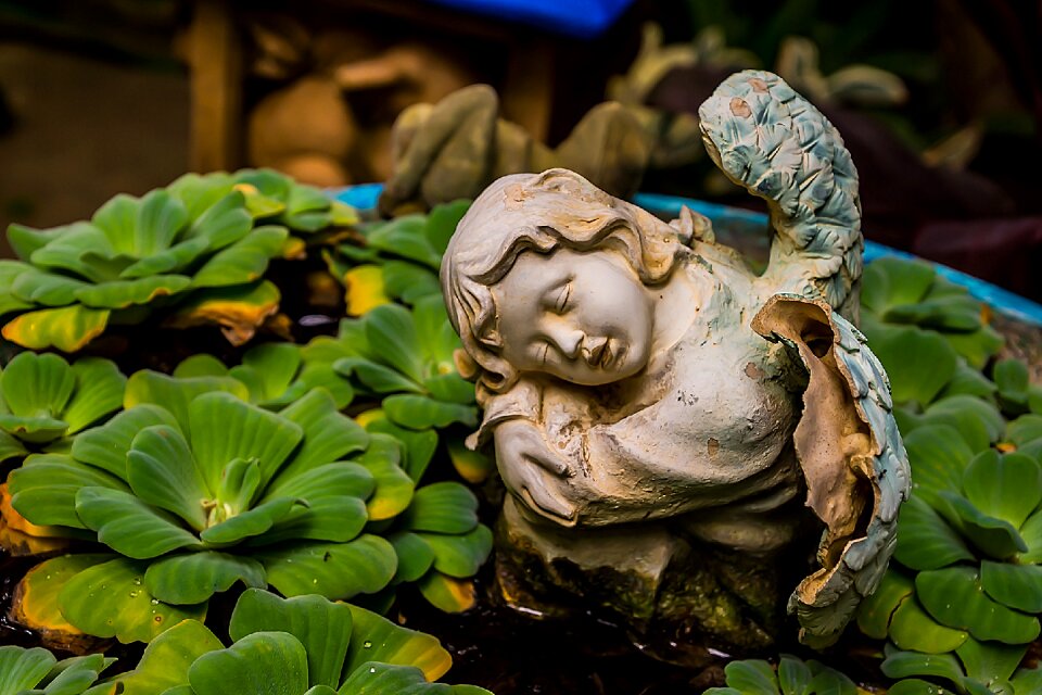 Statue clay clay sculpture