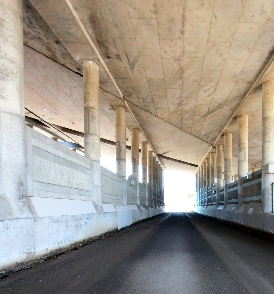 Highway-101-over-sausalito-mill-valley-bike-path