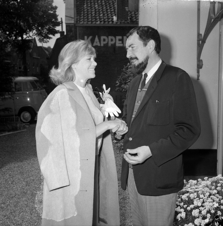 Hildegard Knef duitse actrice in TV-programma van Simon van Collem, Bestanddeelnr 915-2099