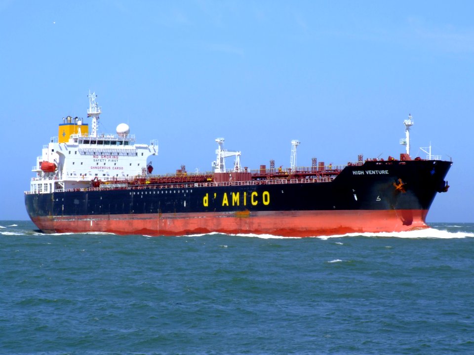 High Venture p3 approaching Port of Rotterdam, Holland 20-Jun-2007