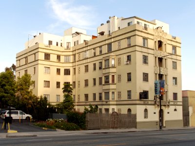 Highland Towers Apartments Hollywood from northwest 2015-05-25