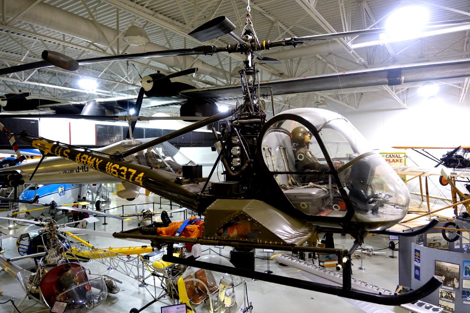 Hiller OH-23B (H-23B) Raven med-evac helicopter, US Army - Hiller Aviation Museum - San Carlos, California - DSC03241