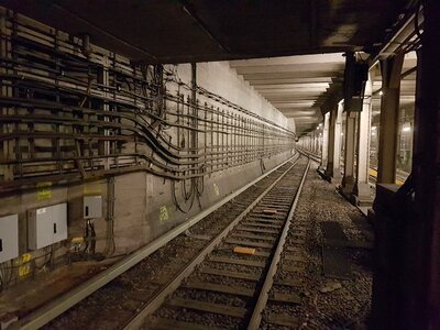 S bahn berlin tunnel photo