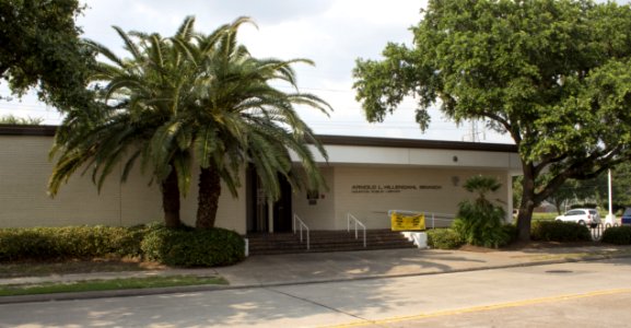 Hillendahl Public Library - 03 - Entrance