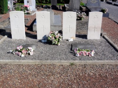 Hirson (Aisne), cimetière, tombes de guerre de la CWGC