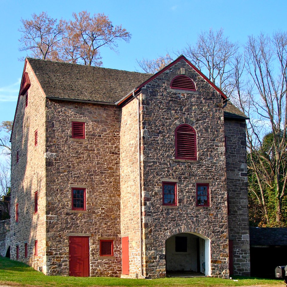 Highlands PA barn from SE