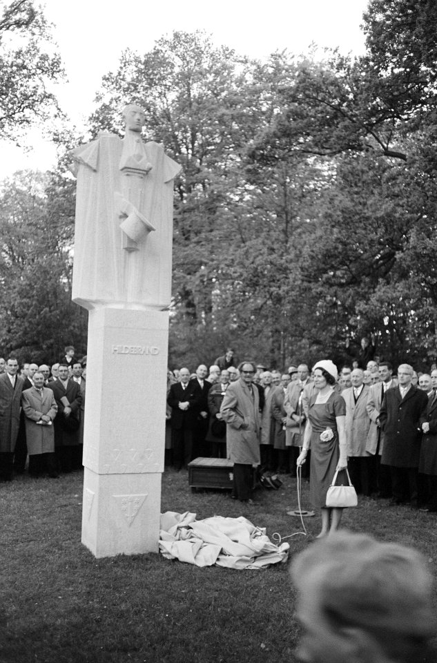 Hildebrand-monument onthuld in Haarlem, Bestanddeelnr 913-9861