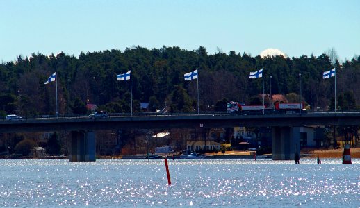 Hirvensalo bridge from Lauttaranta