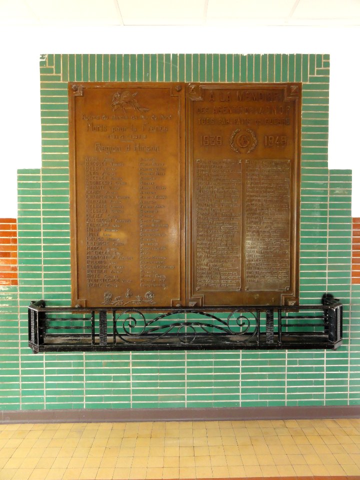 Hirson (Nord) memorial victimes de guerre SNCF à la gare