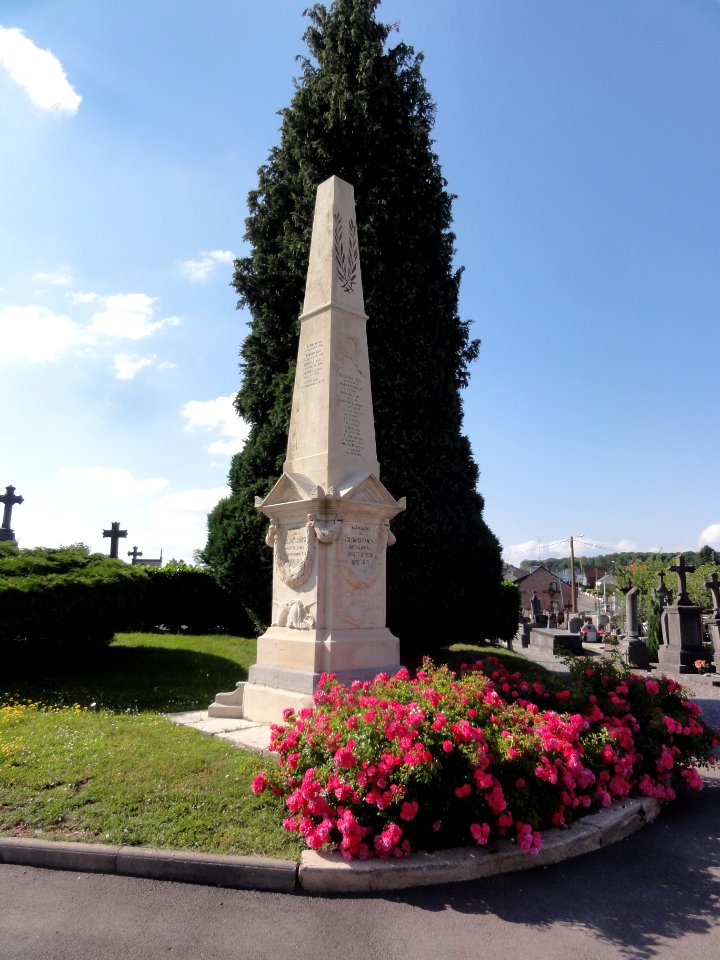Hirson (Aisne), cimetière, monument au morts 1870-71