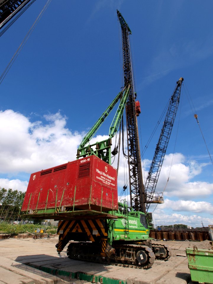 Hitachi CX900GLS (owner Voorbij funderingstechniek) p1