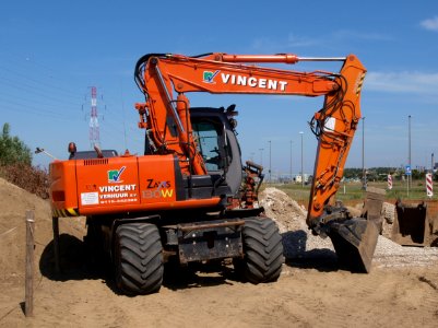Hitachi Zaxis 130W (owner Vincent verhuur bv) p1