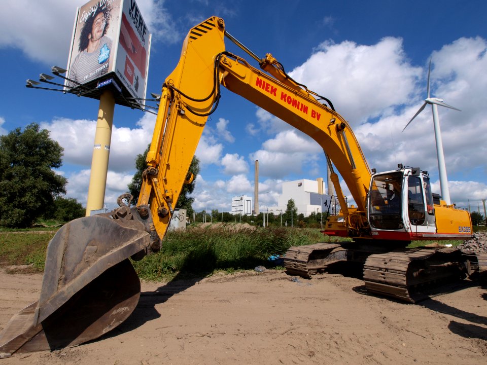 Hitachi EX355 (owner Niek Konijn BV) p1