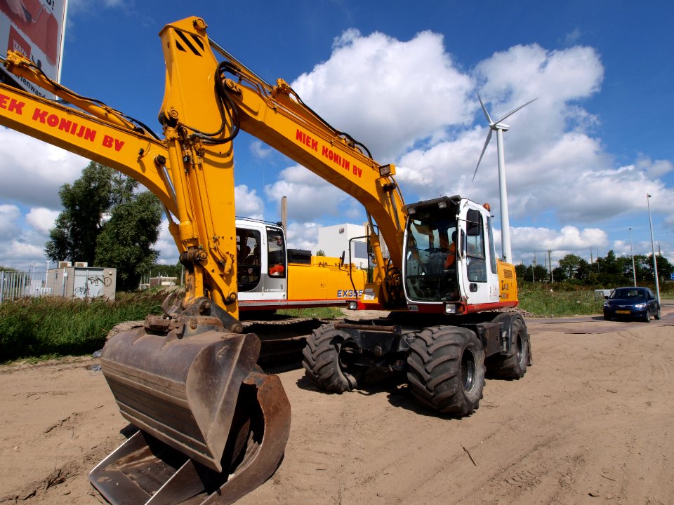 Hitachi Zaxis 130W (owner Niek Konijn BV) p2