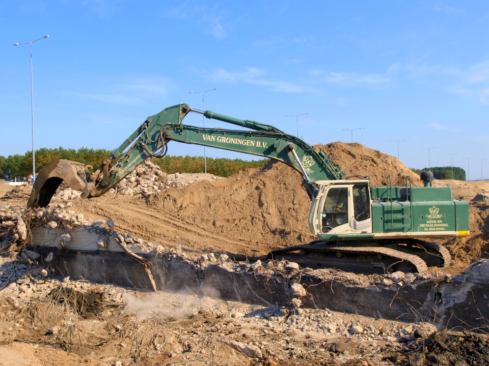 Hitachi Van Groningen BV p1