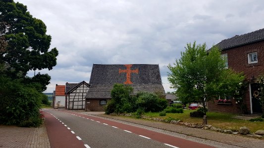 Hilleshagen-dakkruis Hilleshagerweg 47 (2)