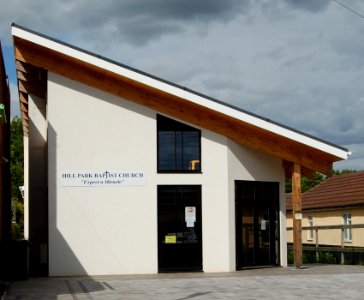 Hill Park Baptist Church, Gudge Heath Lane, Hill Park, Fareham (May 2019) (3)
