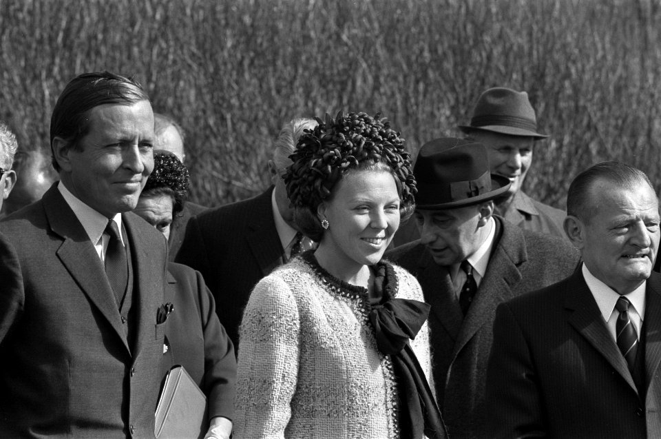 HKH pr. Beatrix en Pr. Claus bezoeken Zeeland Prinses Beatrix en Prins Claus , k, Bestanddeelnr 922-3147