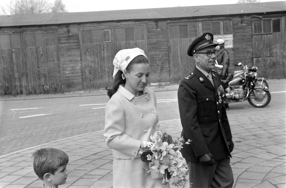 HKH Pr. Margriet was aanwezig bij de Regimentsdag in de Juliana van Stolbergkaze, Bestanddeelnr 922-3676
