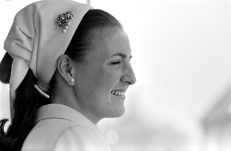 HKH Pr. Margriet was aanwezig bij de Regimentsdag in de Juliana van Stolbergkaze, Bestanddeelnr 922-3680