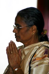 Pray women hindu photo