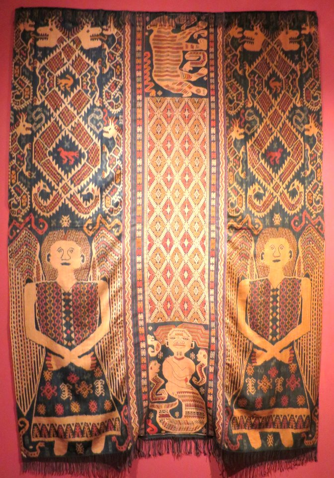 Hinggi (man's mantle) from Melolo village, Indonesia, Honolulu Museum of Art accession 12983.1