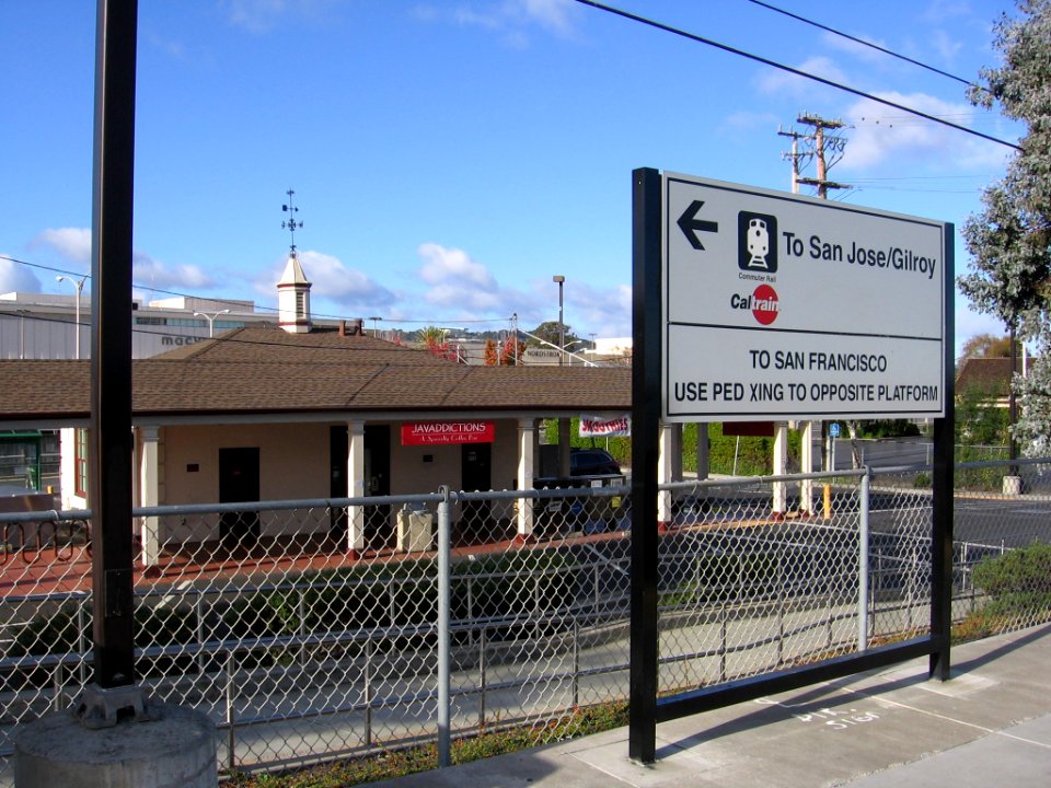 Hillsdale Station 3067 09