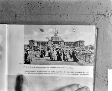 Historisch leven, strandleven mensen in badpakken, Scheveningse pier anno 1910, Bestanddeelnr 916-1352