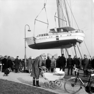 Hiswacaravelle 1964 jacht van f. 600.000,-- een reportage van het transport van, Bestanddeelnr 916-1593