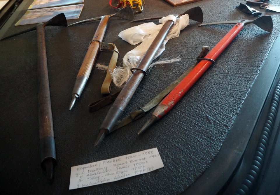 Historische Eispickel (MMM Corones)