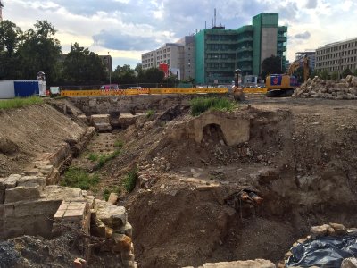 Historische Gemäuer Postplatz Dresden 2