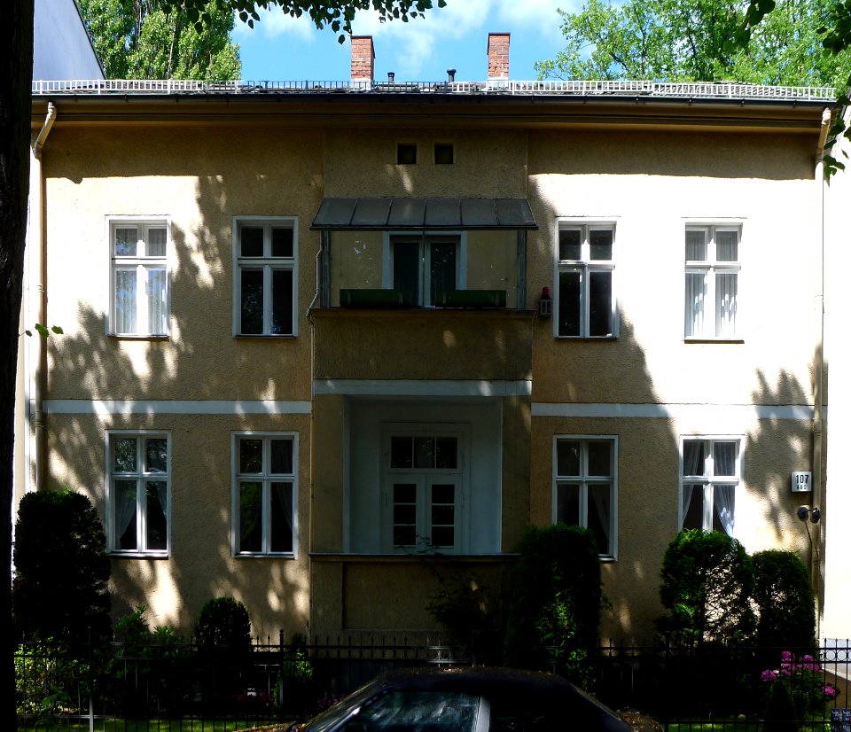 Hindenburgdamm 107 (Berlin-Lichterfelde)