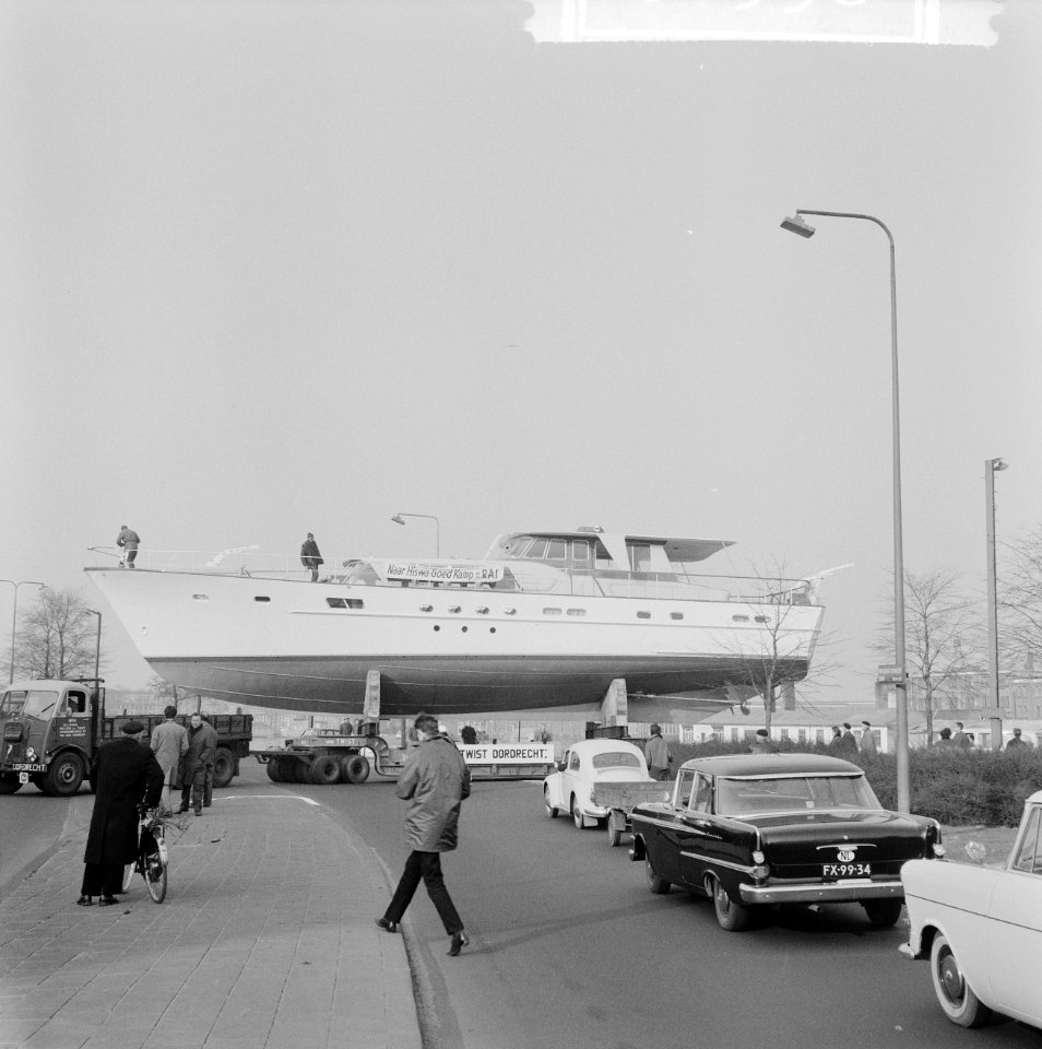 Hiswacaravelle 1964 jacht van f. 600.000,-- een reportage van het transport van, Bestanddeelnr 916-1598