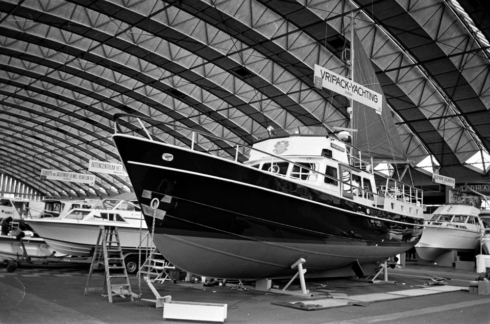 Hiswa-motor in RAI Amsterdam het duurste schip van de Hiswa-motor, Bestanddeelnr 927-8092
