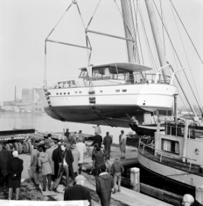 Hiswacaravelle 1964 jacht van f. 600.000,-- een reportage van het transport van, Bestanddeelnr 916-1604