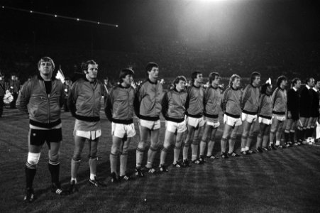 Het Nederlands Elftal, Bestanddeelnr 930-4950
