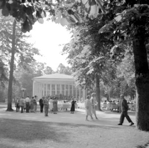 Het muziekpaviljoen in het Kurpark van Bad Mergentheim, Bestanddeelnr 254-4567