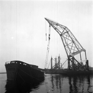 Het lichten van een schip, Bestanddeelnr 901-1575