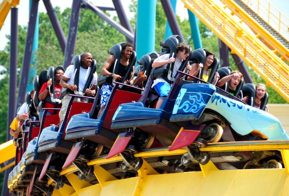 Entertainment amusement park
