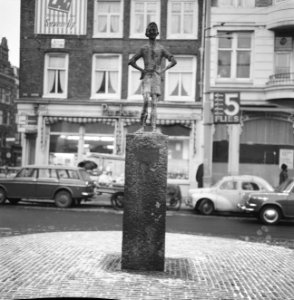 Het Lieverdje op het Spui, Bestanddeelnr 918-6784