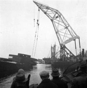 Het lichten van een schip, Bestanddeelnr 901-1635