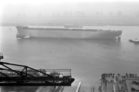Heusden, Verolmewerf, tewaterlating Bulkcarrier Pegasus opdracht Verolme, Bestanddeelnr 925-3160