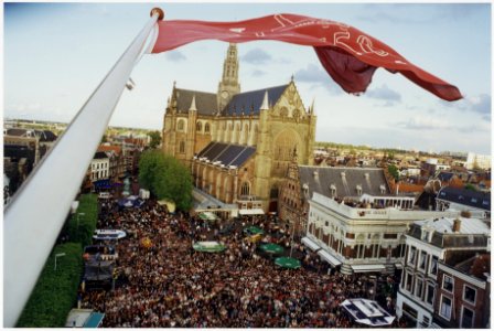 Het optreden van André Rieu t.g.v. Haarlem 750. NL-HlmNHA 54036139